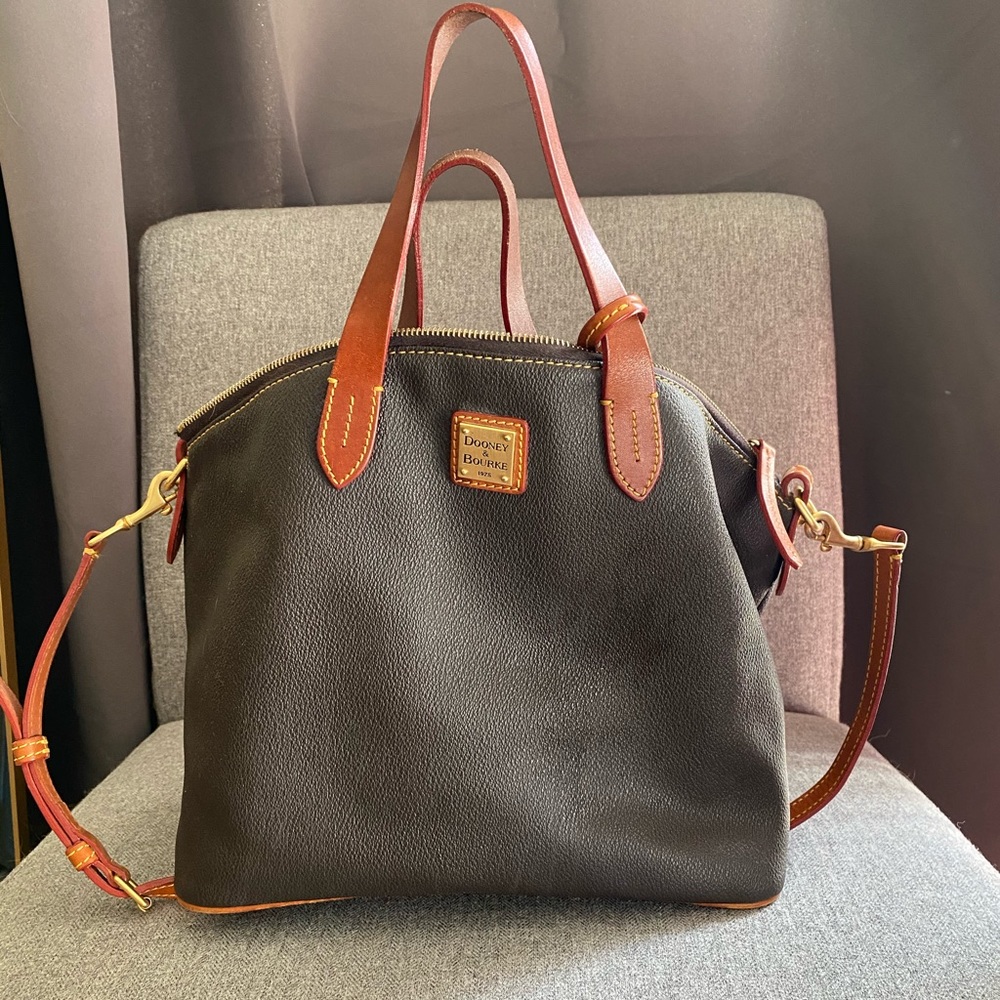 Dooney and Bourke purse
